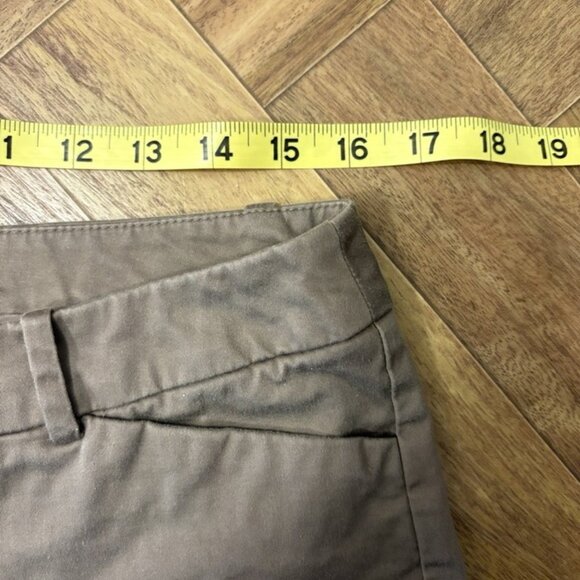 Mossimo Size 10 Fit 3 Shorts Brown - Picture 5 of 7